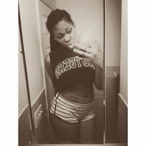 Meet your Posher, Sammone